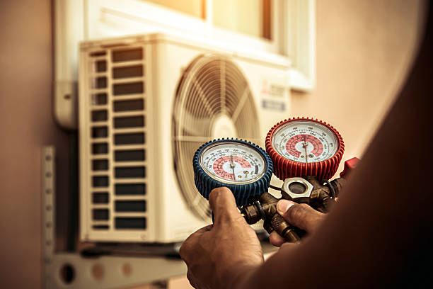 Professional Hvac technician working in Baldwin, WI